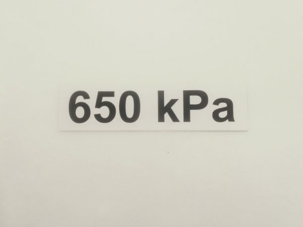 Nálepka - označenie tlaku v pneumatikách - 650 kPa