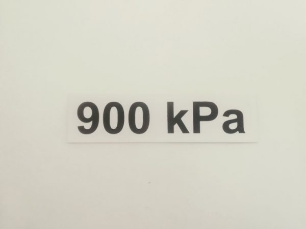 Nálepka - označenie tlaku v pneumatikách - 900 kPa