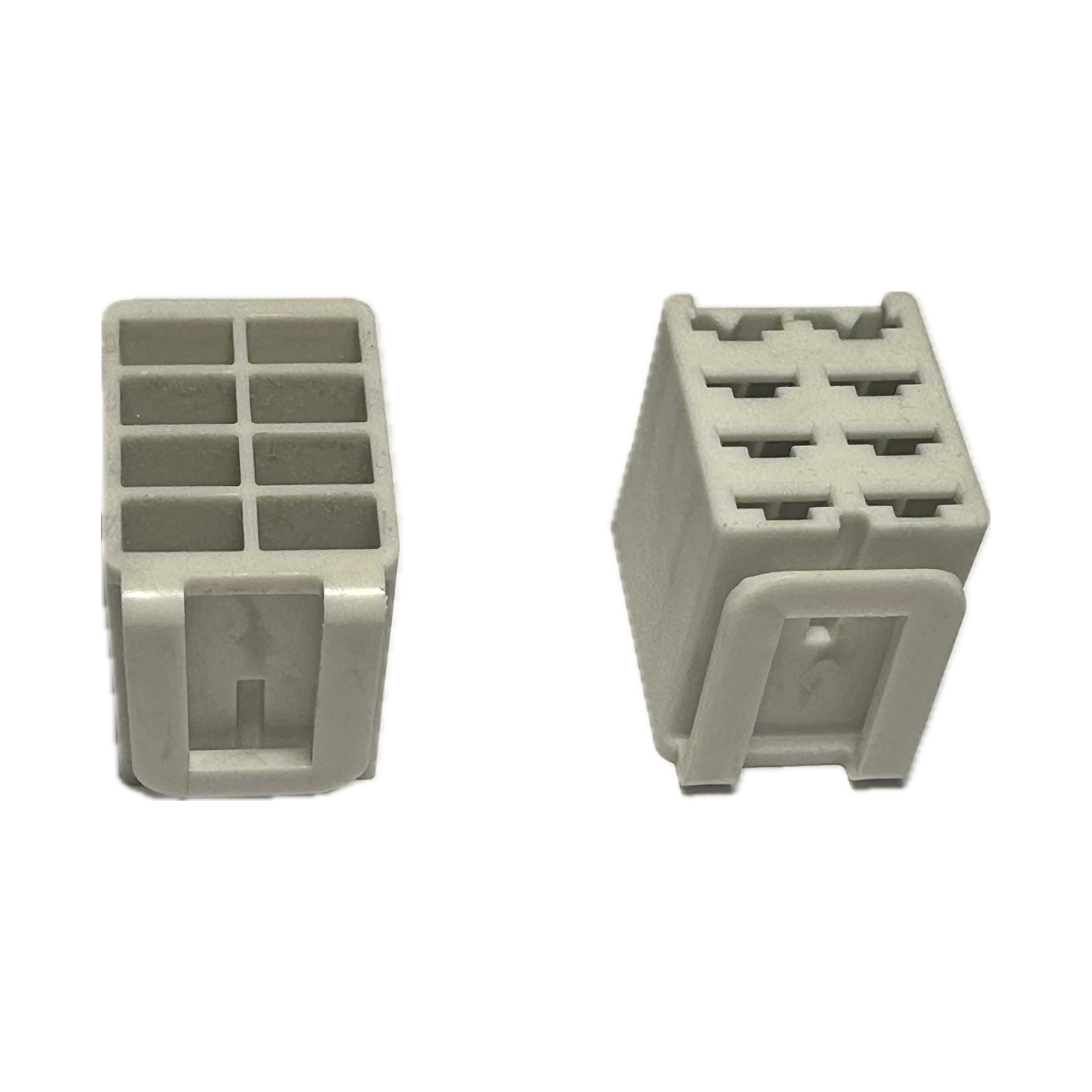 Zásuvka ku prepínačom SWF 596 289 Tatra Euro