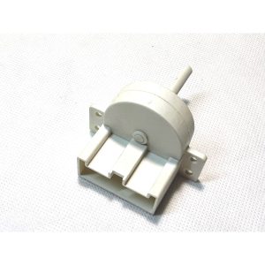 Prepínač ventilátora kúrenia Iveco Daily 2,3/2,8/3,0 35S, 35-65C 1999-2011